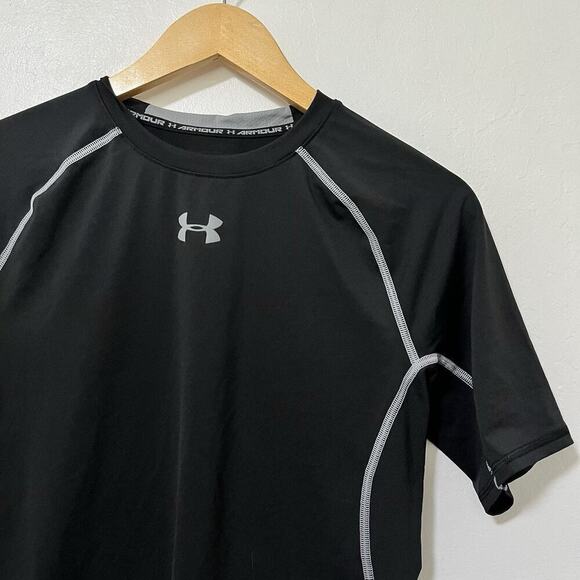 Under Armour HeatGear Compression T-Shirt Size M Black Athletic Gym Men's - Picture 3 of 6